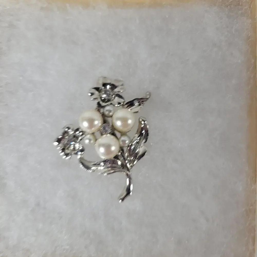 Set of 2 Silver Tone Classic Faux Pearl Floral Wheat Sheaf & Flowers Brooches